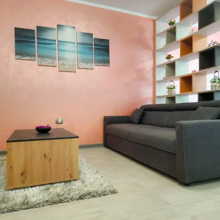 Sole Pool & Spa Mamaia Nord Apartment *