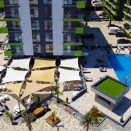 Sole Pool & Spa Mamaia Nord Apartment