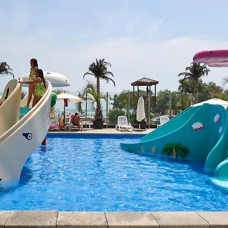 Sole Pool & Mamaia Nord